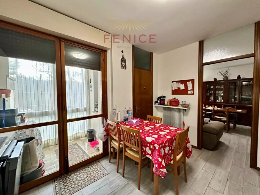 Immagine 1 di Appartamento in vendita  in Via Feltrina Centro 85 a Montebelluna