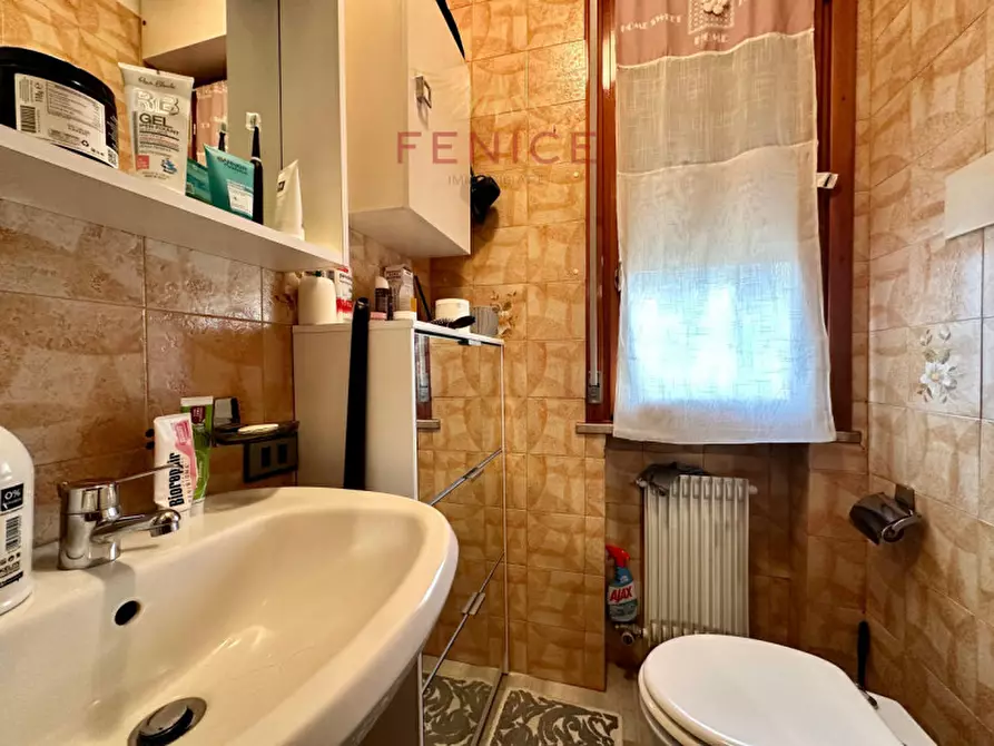 Immagine 18 di Appartamento in vendita  in Via Feltrina Centro 85 a Montebelluna