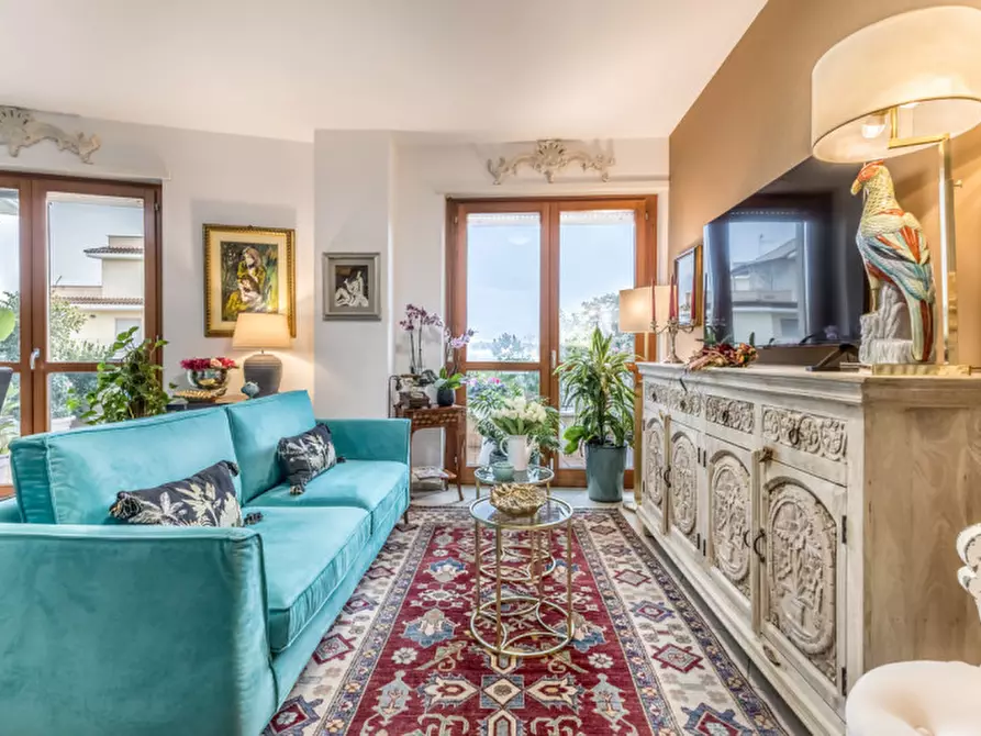 Immagine 8 di Appartamento in vendita  in VIA DI CASAL DEL MARMO 496 a Roma