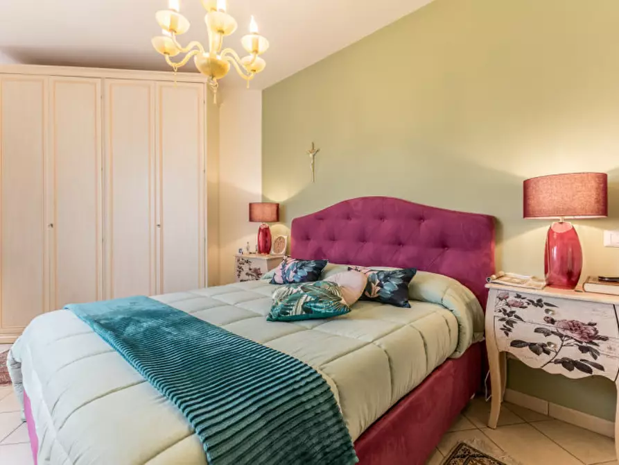 Immagine 10 di Appartamento in vendita  in VIA DI CASAL DEL MARMO 496 a Roma