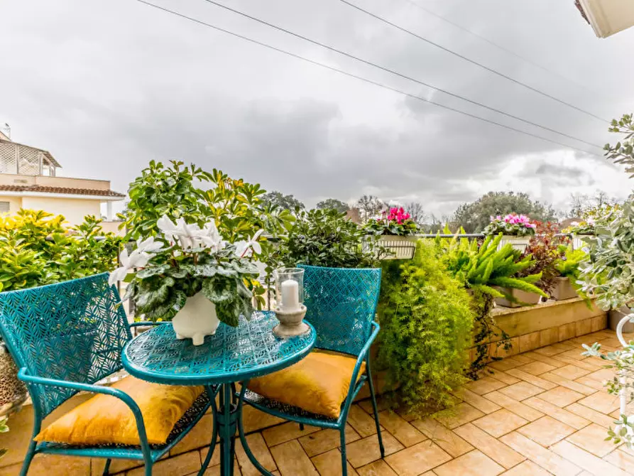 Immagine 22 di Appartamento in vendita  in VIA DI CASAL DEL MARMO 496 a Roma