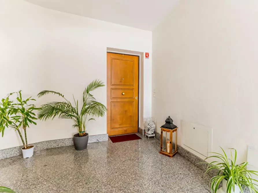 Immagine 26 di Appartamento in vendita  in VIA DI CASAL DEL MARMO 496 a Roma