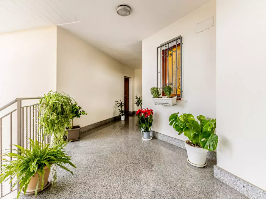 Immagine 27 di Appartamento in vendita  in VIA DI CASAL DEL MARMO 496 a Roma