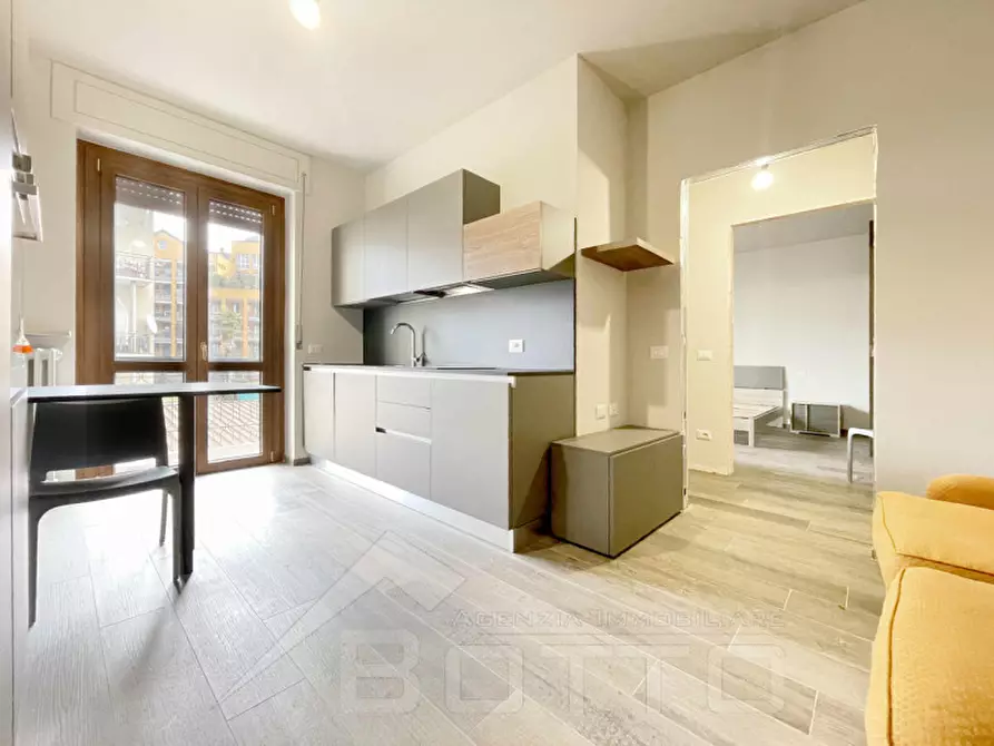 Immagine 2 di Appartamento in vendita  in via ugo foscolo 15 a Borgomanero