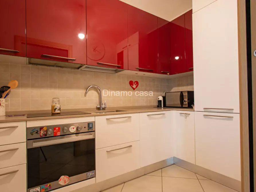 Immagine 4 di Appartamento in vendita  a Prato