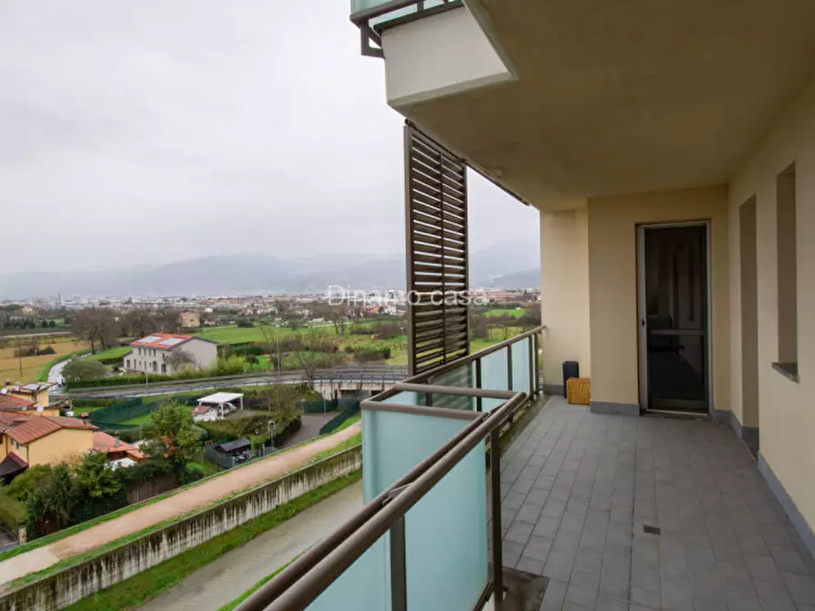 Immagine 10 di Appartamento in vendita  a Prato