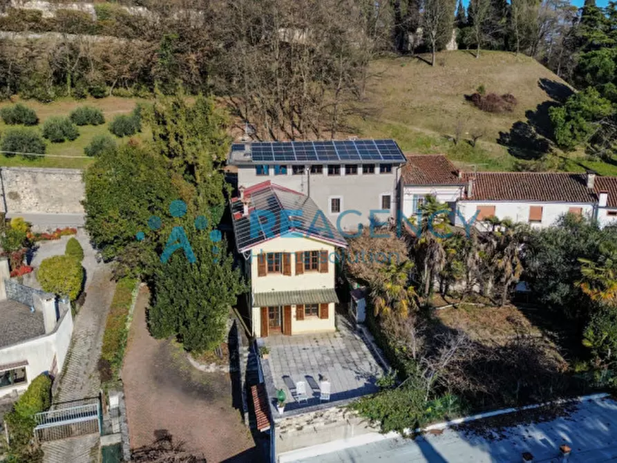 Immagine 22 di Casa indipendente in vendita  in via dalle ore a Trissino