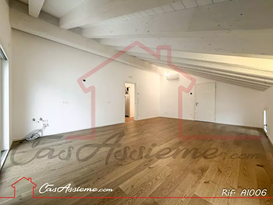Immagine 2 di Attico in vendita  a San Martino Di Lupari
