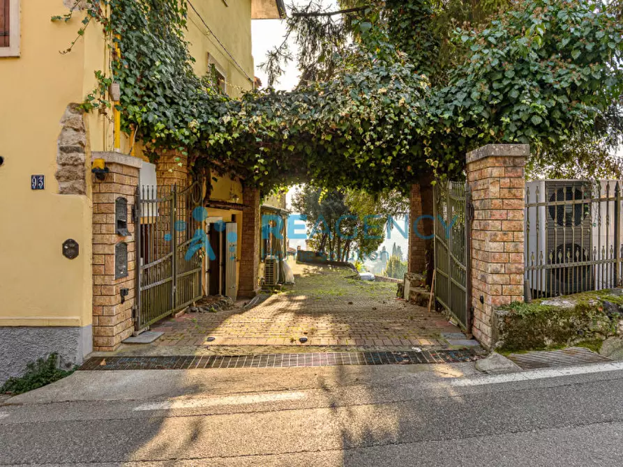 Immagine 4 di Casa indipendente in vendita  in via dalle ore a Trissino