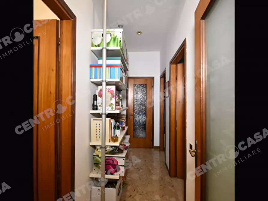 Immagine 11 di Appartamento in vendita  a Sanguinetto