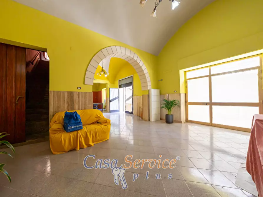 Immagine 3 di Palazzo in vendita  in Via Vittorio Emanuele a Supersano