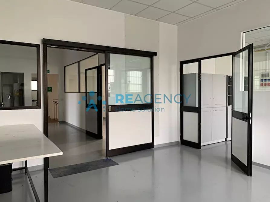 Immagine 2 di Laboratorio in vendita  in via Zambon a Creazzo