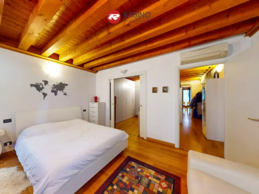 Immagine 10 di Appartamento in vendita  in Via Vittorio Veneto 28 a Udine