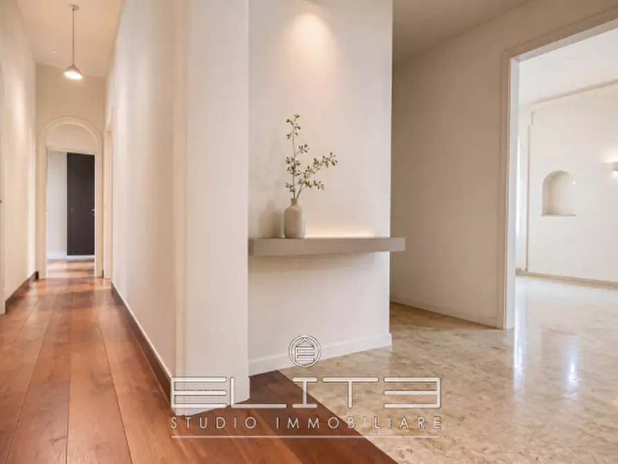 Immagine 9 di Appartamento in vendita  in VIALE DELLA VITTORIA a Ancona