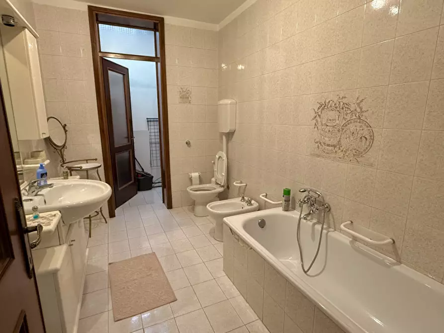 Immagine 16 di Appartamento in vendita  in Via Carlo Alberto a Calcinato