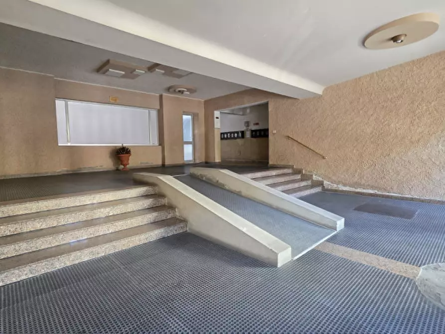 Immagine 37 di Appartamento in vendita  in Via Generale Francesco Del Buono,21 a Milazzo