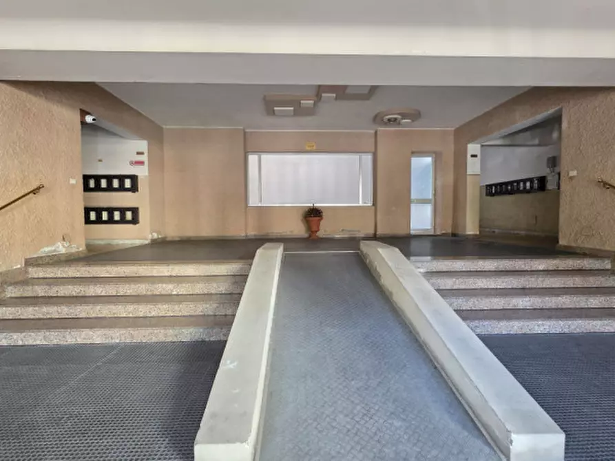 Immagine 38 di Appartamento in vendita  in Via Generale Francesco Del Buono,21 a Milazzo