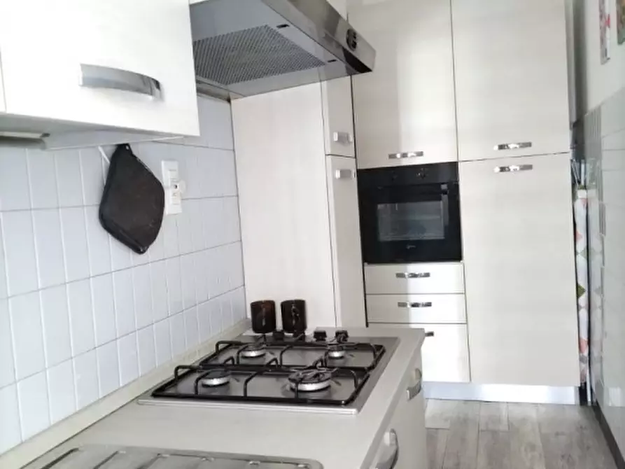 Immagine 4 di Appartamento in vendita  in via massarenti 48 a Bologna