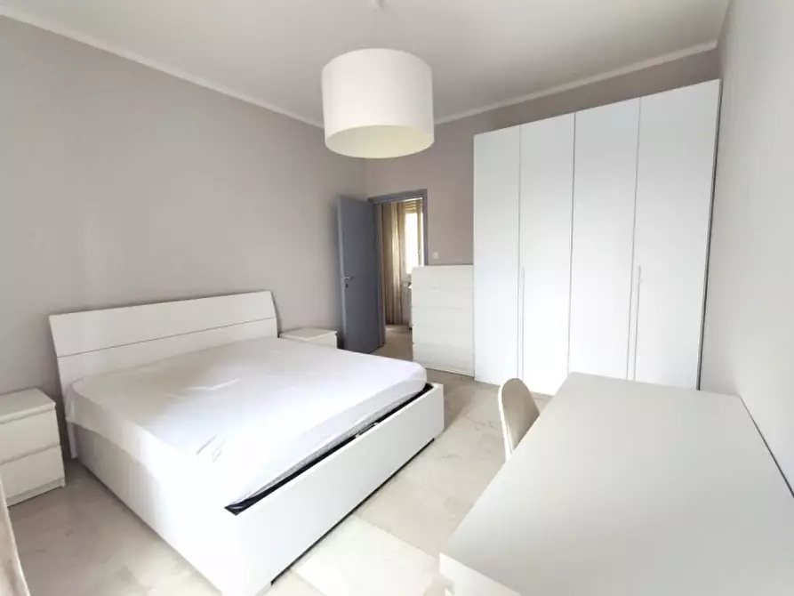 Immagine 5 di Appartamento in vendita  in via massarenti 48 a Bologna