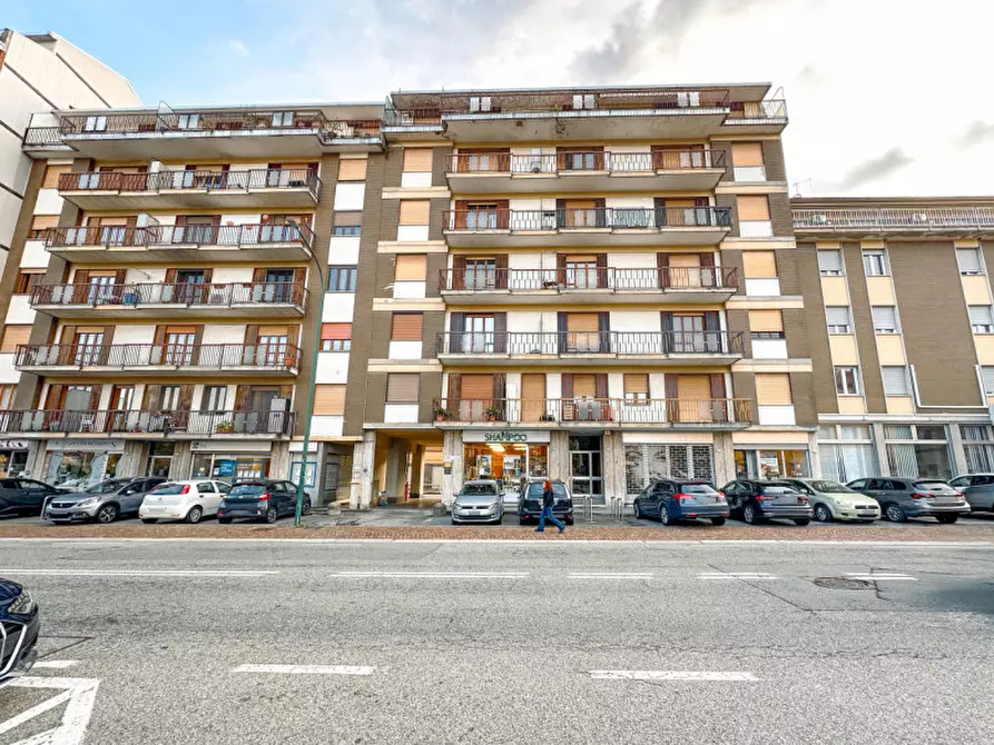 Immagine 4 di Appartamento in vendita  in Viale Vittorio Veneto 64 a Borgosesia