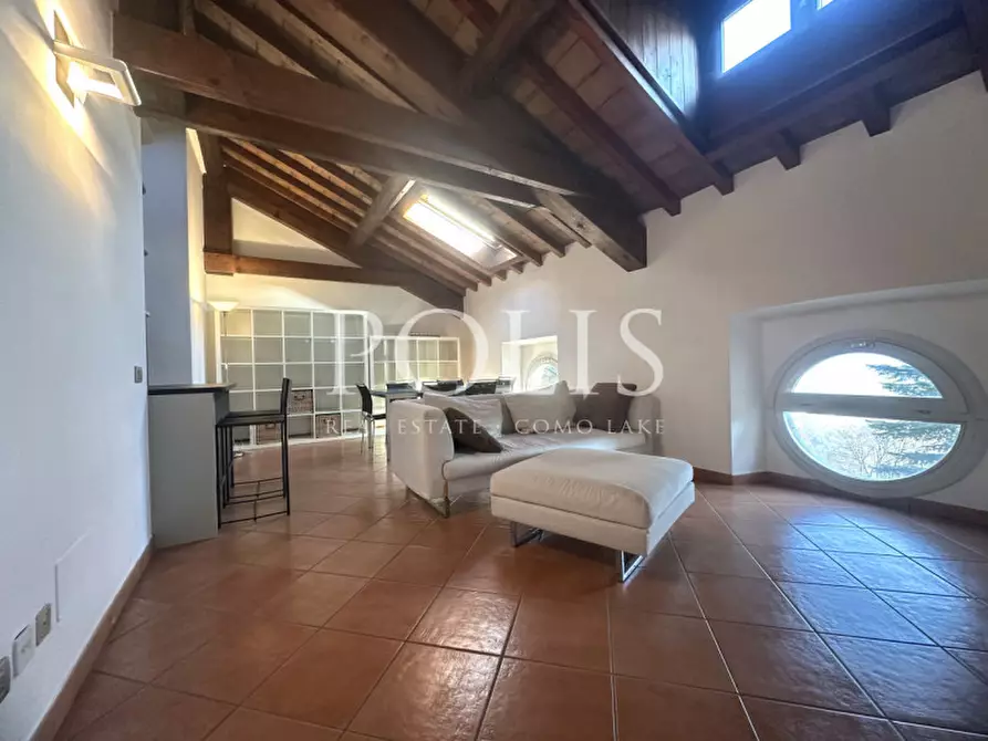 Immagine 9 di Appartamento in vendita  a Como