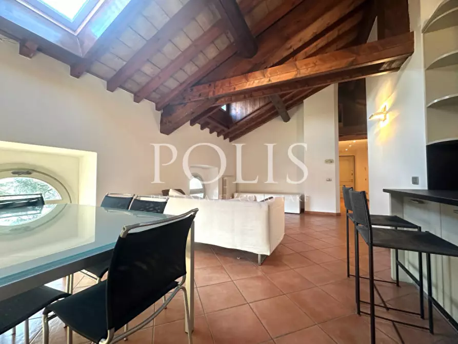 Immagine 11 di Appartamento in vendita  a Como