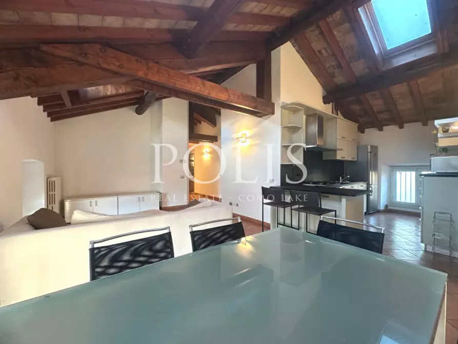 Immagine 12 di Appartamento in vendita  a Como