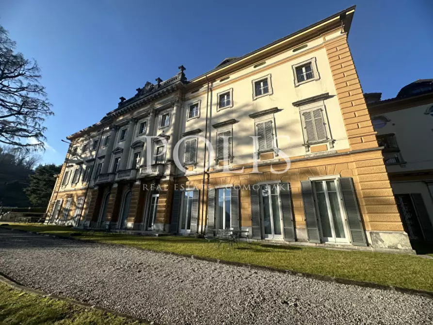 Immagine 29 di Appartamento in vendita  a Como