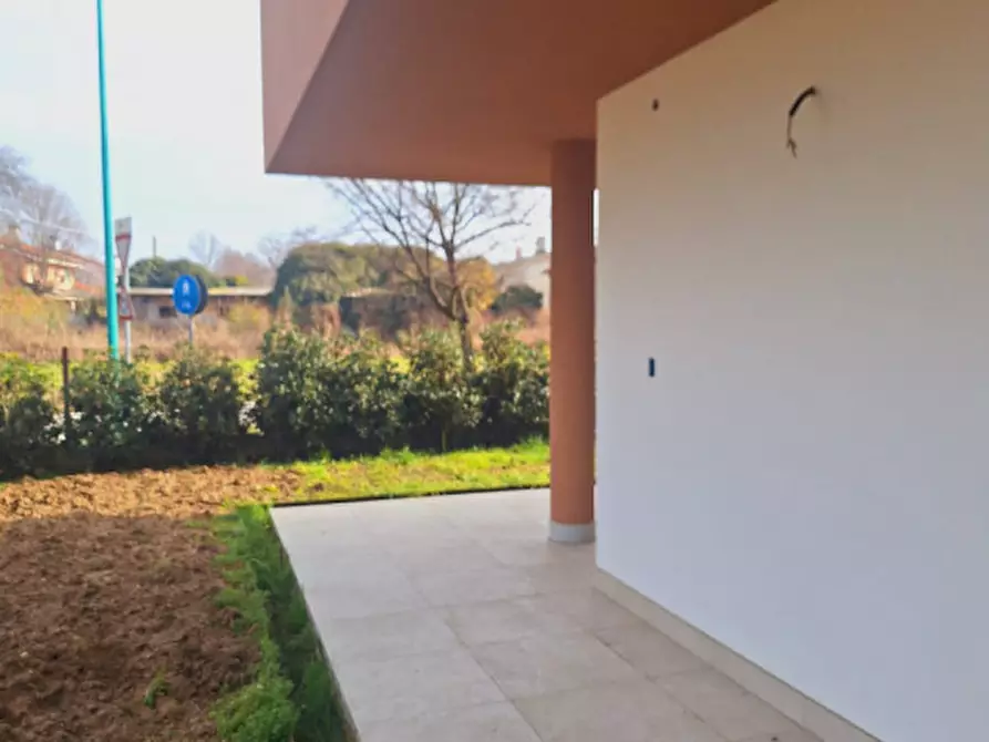 Immagine 4 di Casa bifamiliare in vendita  a Loreggia