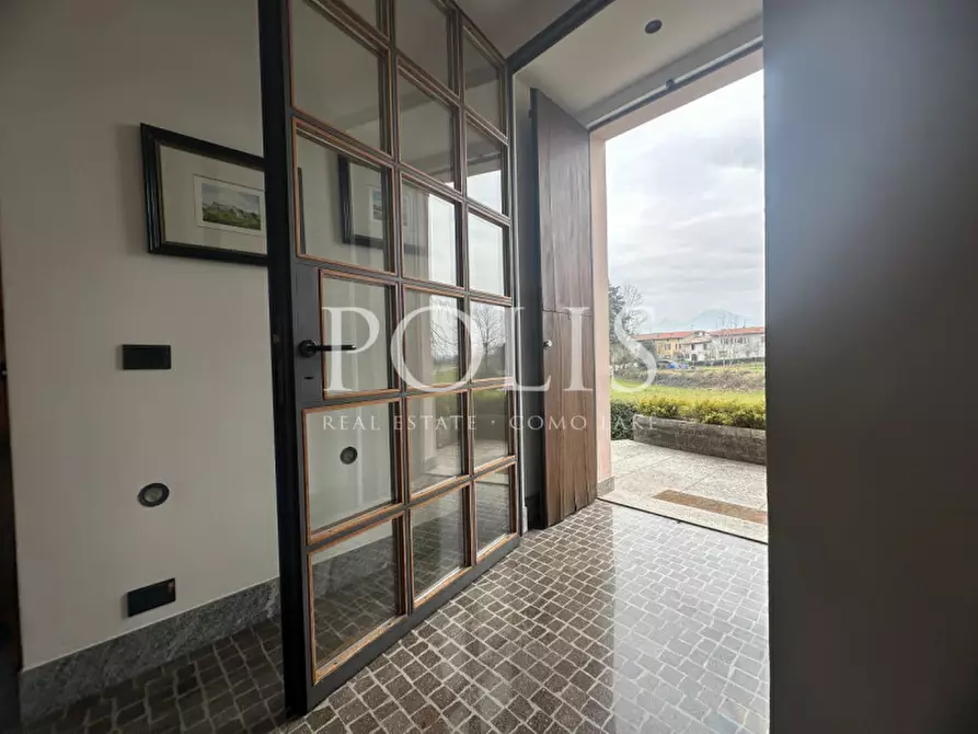 Immagine 13 di Villa in vendita  a Albavilla