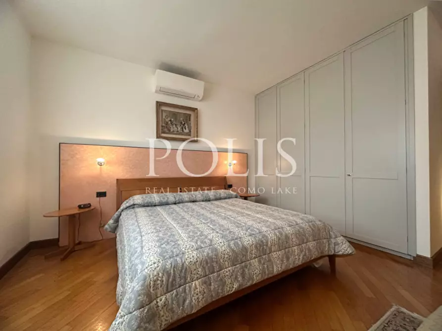 Immagine 23 di Villa in vendita  a Albavilla