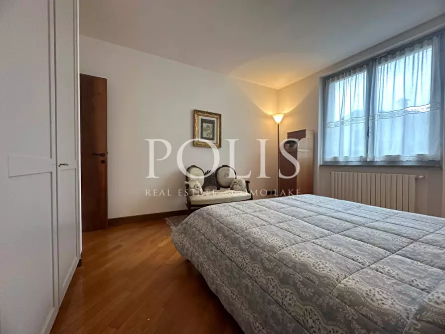 Immagine 23 di Villa in vendita  a Albavilla