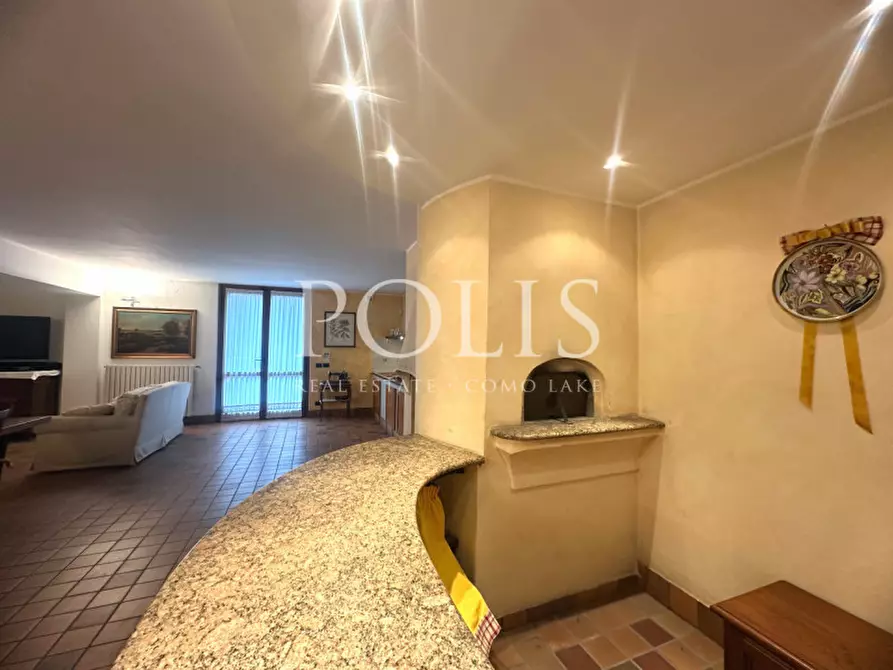 Immagine 40 di Villa in vendita  a Albavilla