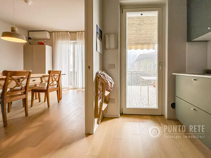 Immagine 2 di Appartamento in vendita  in Via Monte Grappa a San Pietro In Cariano