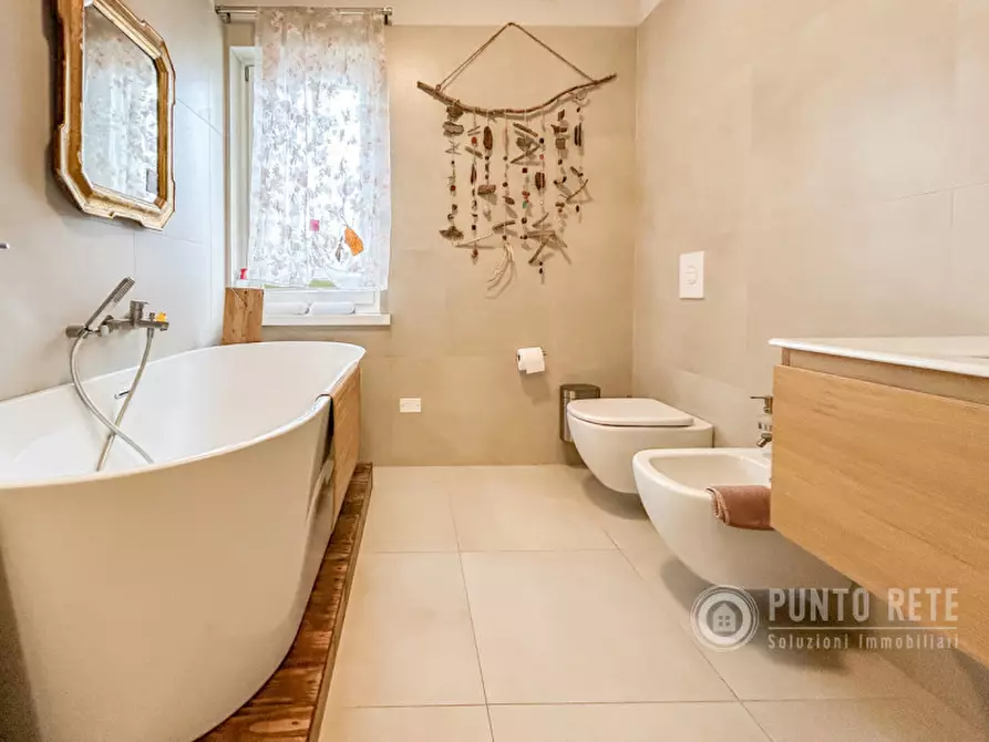 Immagine 29 di Appartamento in vendita  in Via Monte Grappa a San Pietro In Cariano