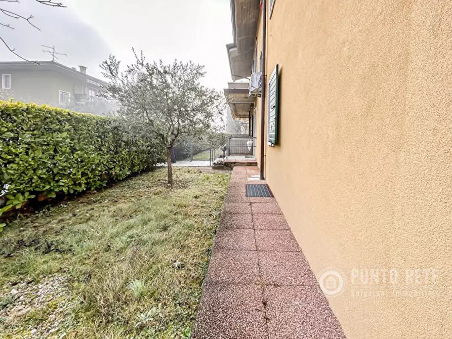 Immagine 40 di Appartamento in vendita  in Via Monte Grappa a San Pietro In Cariano