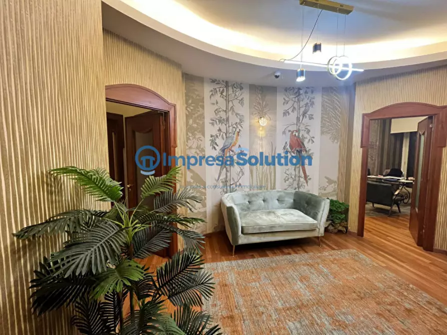 Immagine 4 di Ufficio in affitto  in Corso Umberto I a Napoli