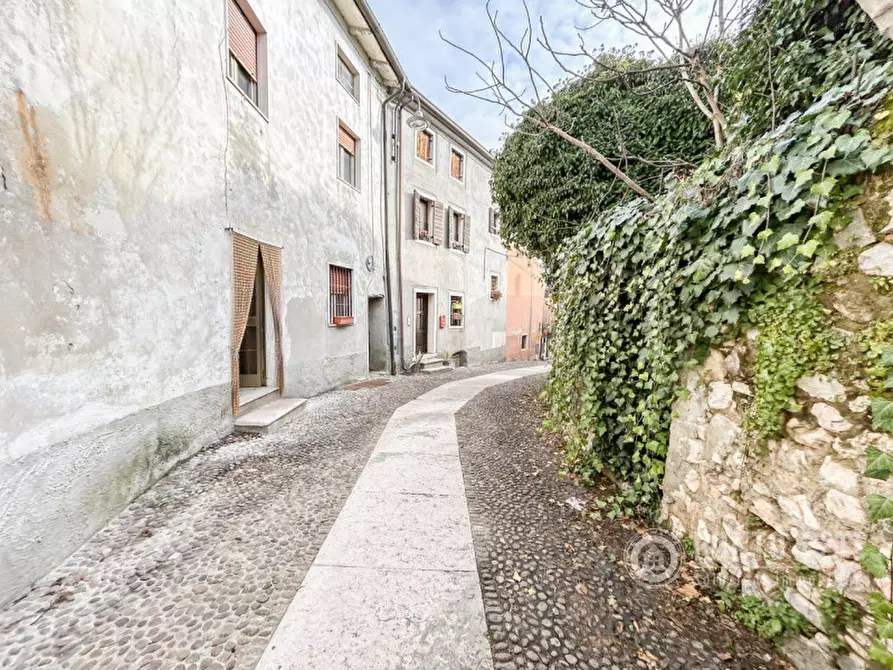 Immagine 2 di Rustico / casale in vendita  in Via Incisa a Fumane