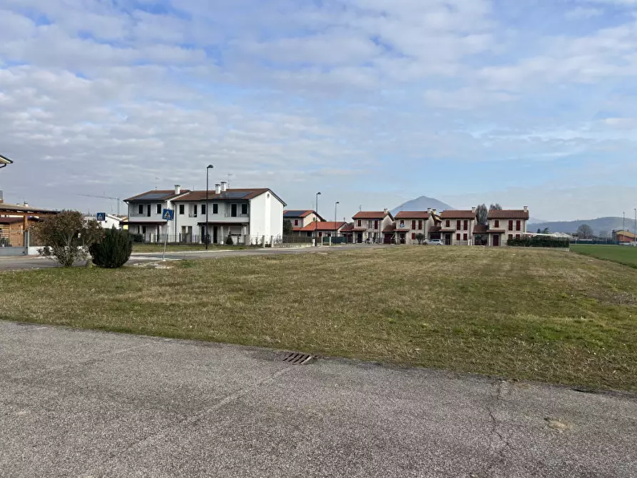 Immagine 9 di Terreno in vendita  in Via Monte Grappa, Albettone (VI) a Albettone