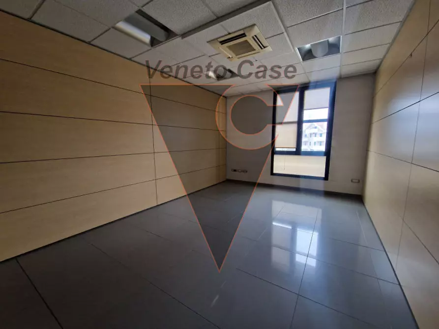 Immagine 6 di Ufficio in affitto  in Via delle Granze a Padova