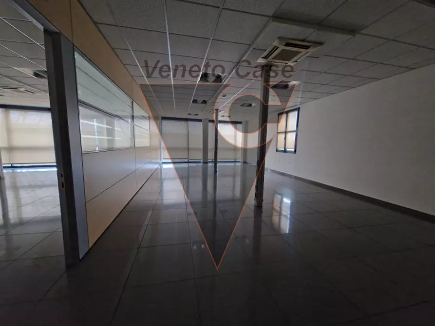 Immagine 9 di Ufficio in affitto  in Via delle Granze a Padova