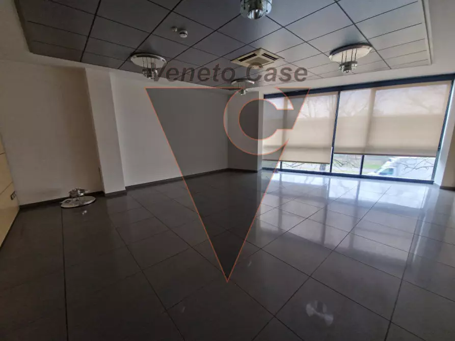 Immagine 12 di Ufficio in affitto  in Via delle Granze a Padova