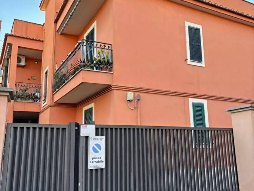 Immagine 2 di Appartamento in vendita  in Via Filippo Scalzi a Roma