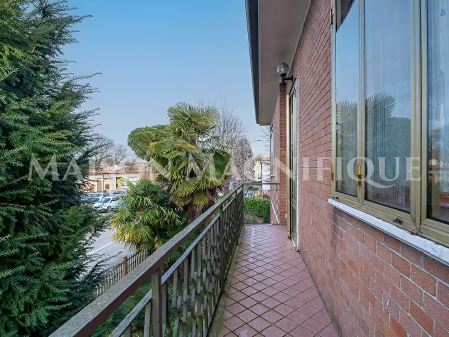 Immagine 2 di Villa in vendita  in Via Brizio Petrucci a Ferrara