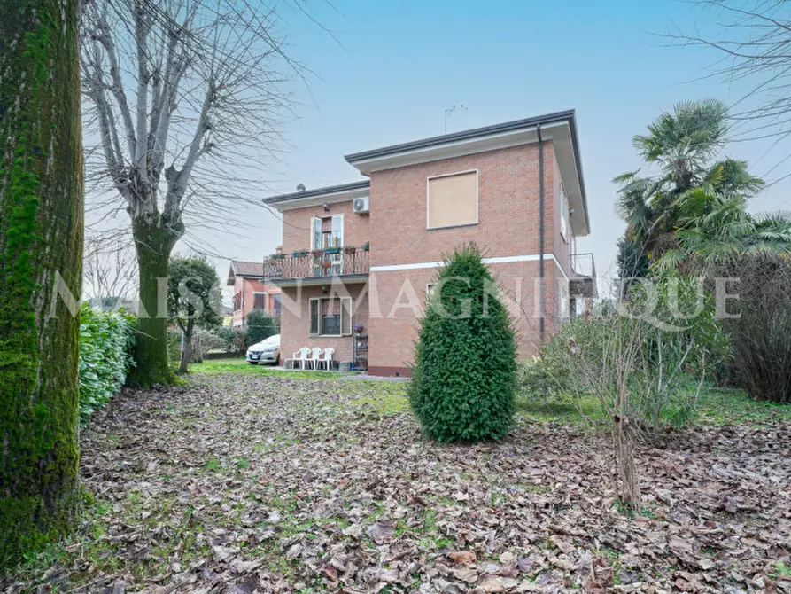 Immagine 28 di Villa in vendita  in Via Brizio Petrucci a Ferrara