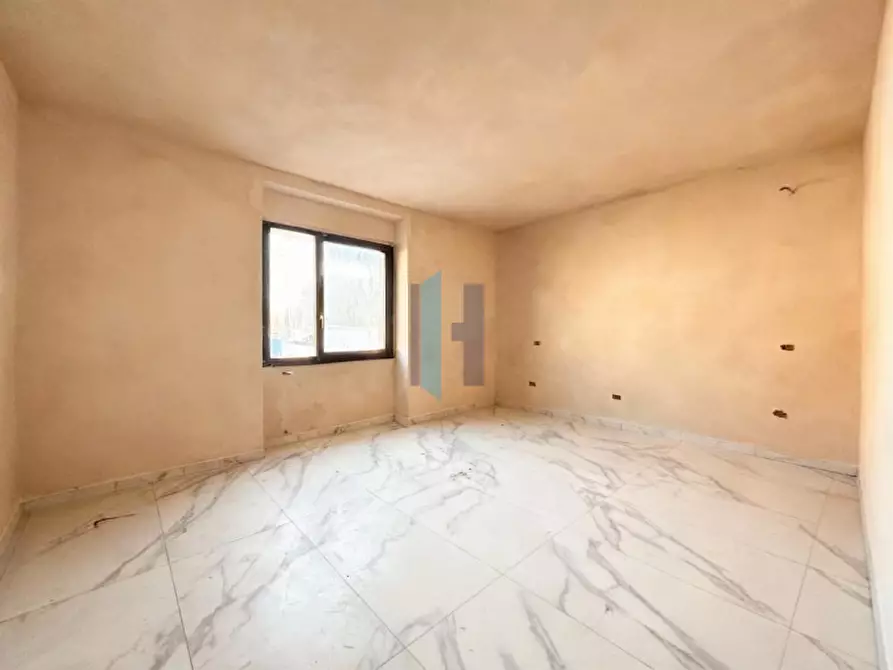 Immagine 1 di Appartamento in vendita  in via valcamonica a Brescia