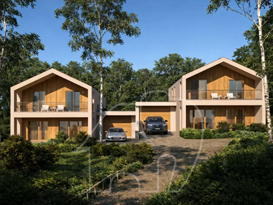 Immagine 2 di Villa in vendita  in Viale Stazione a Borgo D'anaunia