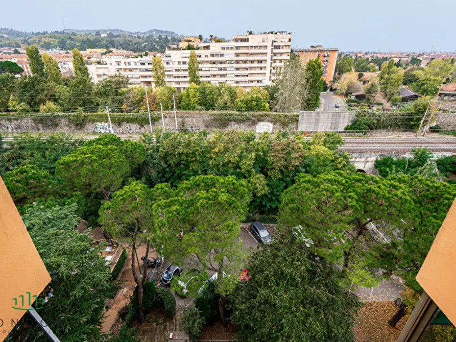Immagine 10 di Appartamento in vendita  in Via Benedetto Marcello a Bologna