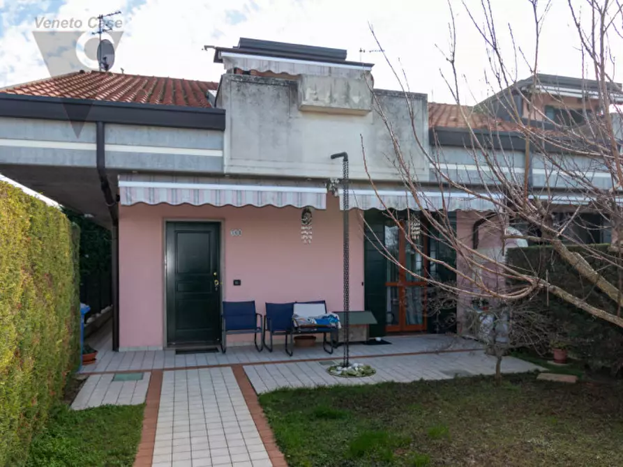 Immagine 19 di Villetta a schiera in vendita  in via orio mastropiero a Padova