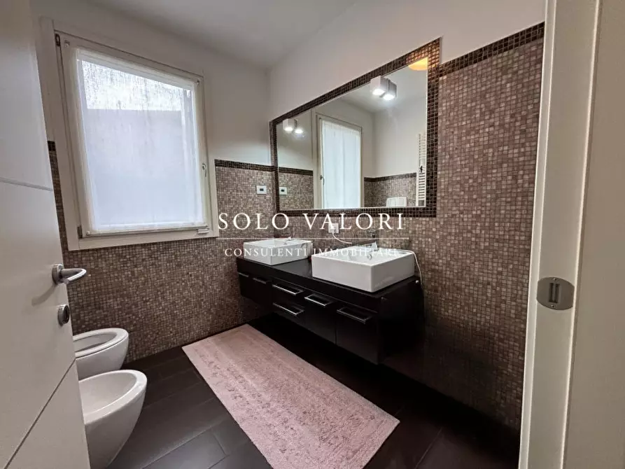 Immagine 6 di Appartamento in vendita  a Castelfranco Veneto